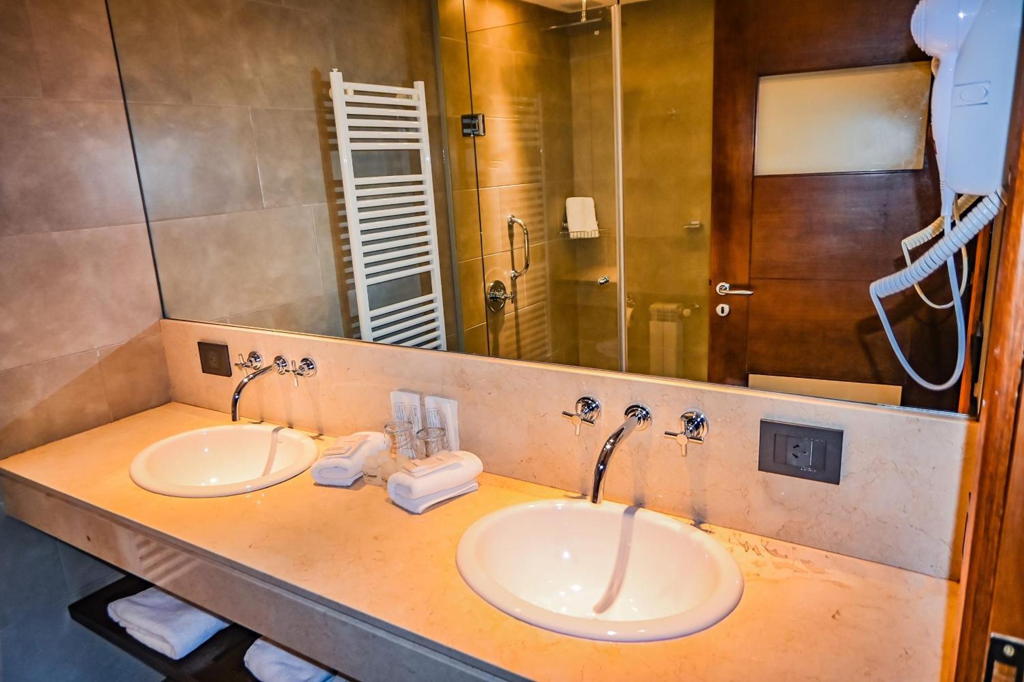 Hotel & Spa La Cheminee San Martín de los Andes Εξωτερικό φωτογραφία